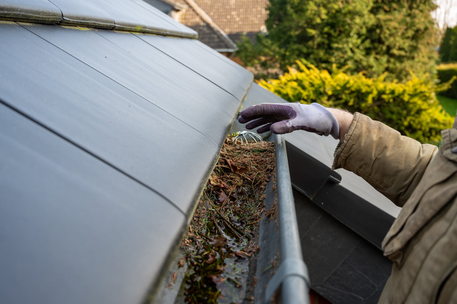 Gutter Clean Out in Utah County